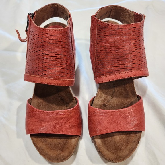 Sofft Milan Ankle Cuff Rustic Red Sandal size 7.5 - Picture 1 of 4